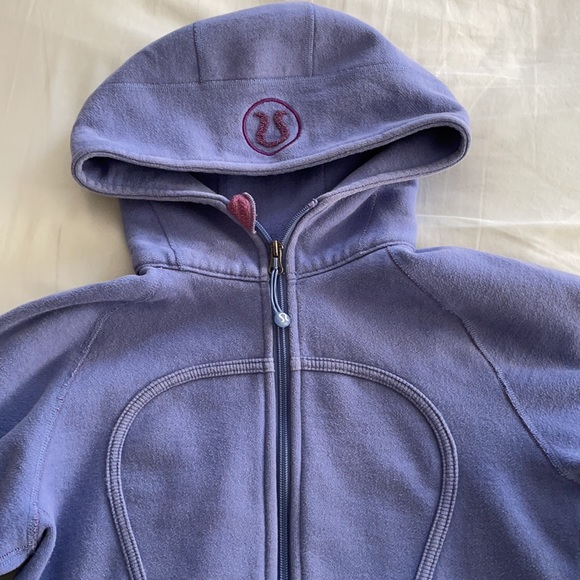 Lululemon scuba hoodie, size 6 - Picture 4 of 5